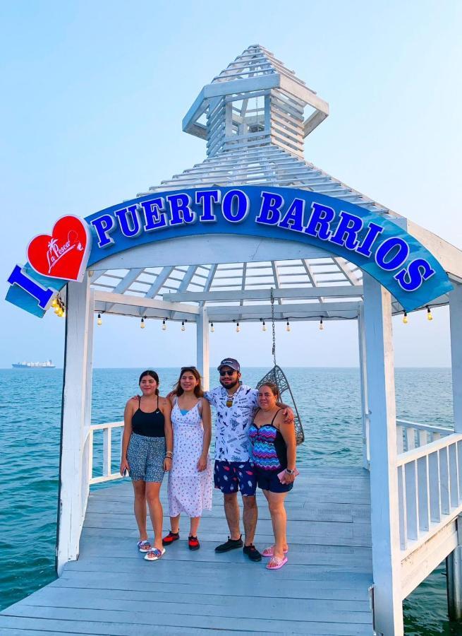 Restaurante Y Hotel “La Pesca” Puerto Barrios Exteriör bild